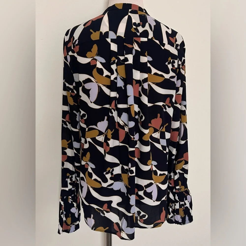ANN TAYLOR Navy Butterfly Print Blouse with Bell Sleeves ~ Size XS - Picture 3 of 5